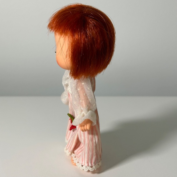 Vintage 80s Kenner Strawberry Shortcake Sweet Sleeper Doll (18B) - Picture 5 of 11